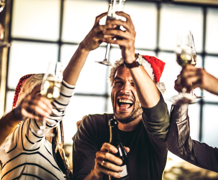Julefrokost i firmaet med aktiviteter, underholdning mad og drikke