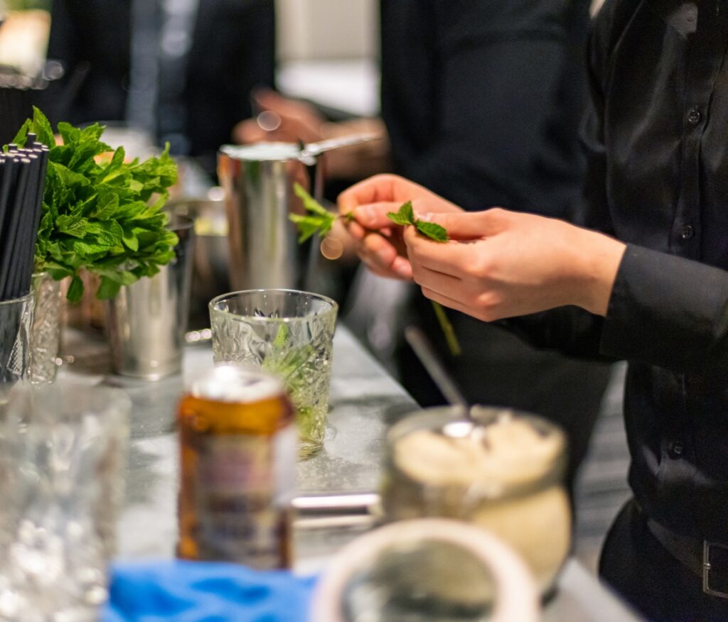 cocktailbar-firmajulefrokost Cocktailbar med lækre cocktails med et twist af jul