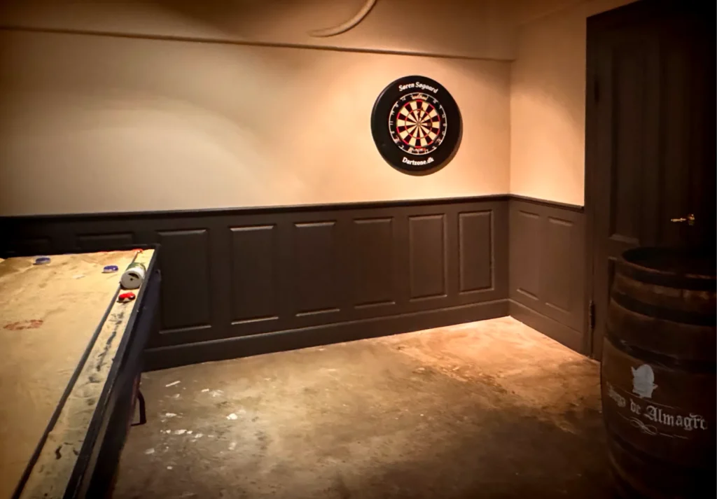 loungezone-sjove-aktiviteter-eventlokale-københavn Hyggelig loungezone med sjove aktiviteter så som Shuffleboard og Dart