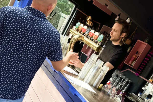 Udendørs bar til sommerfest