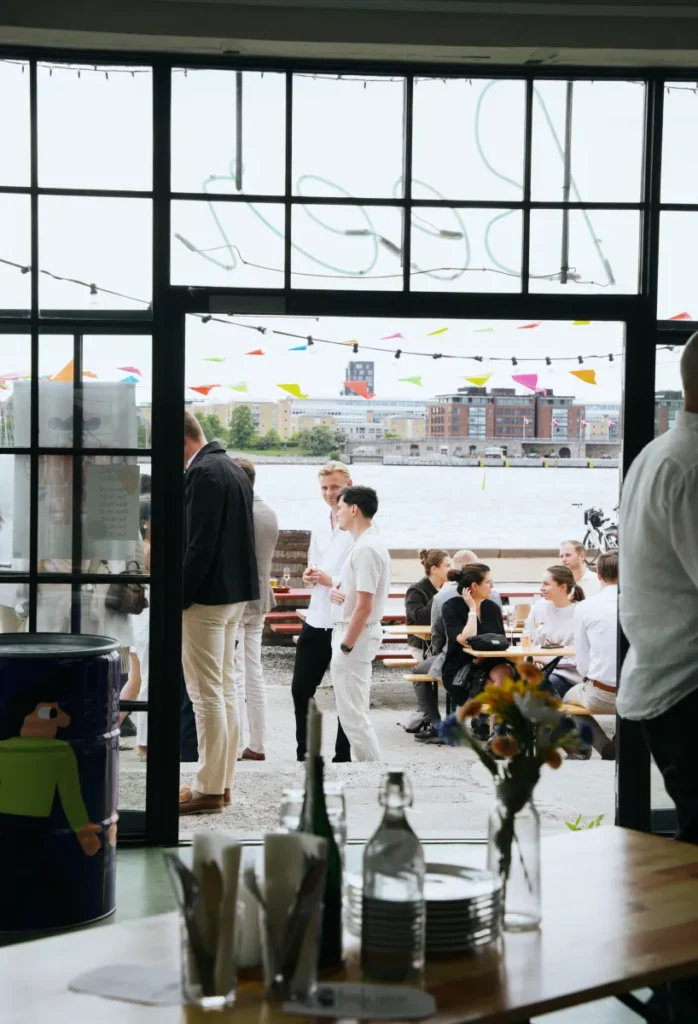 sommerfest_københavn_baghaven_refshaleøen_3 Udsigt fra industriel venue på Refshaleøen
